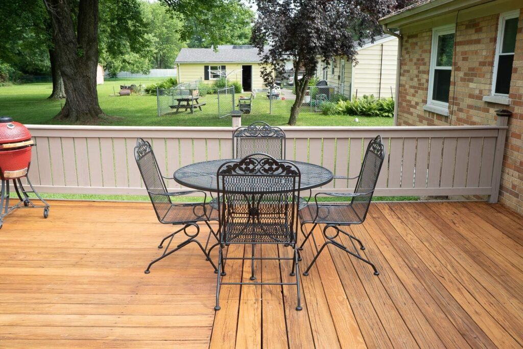 Best Wood Stain – SaverSystems #1 Deck Premium Semi-Transparent Review
